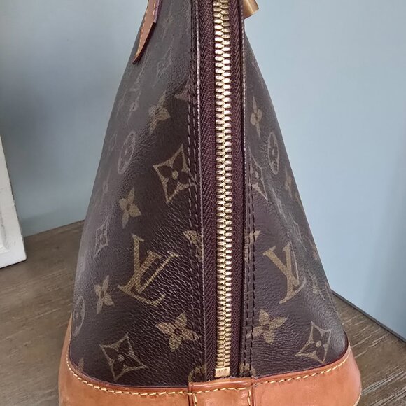 Alma PM New Model Brown Monogram Louis Vuitton Bag (year 2014) - Picture 7 of 16